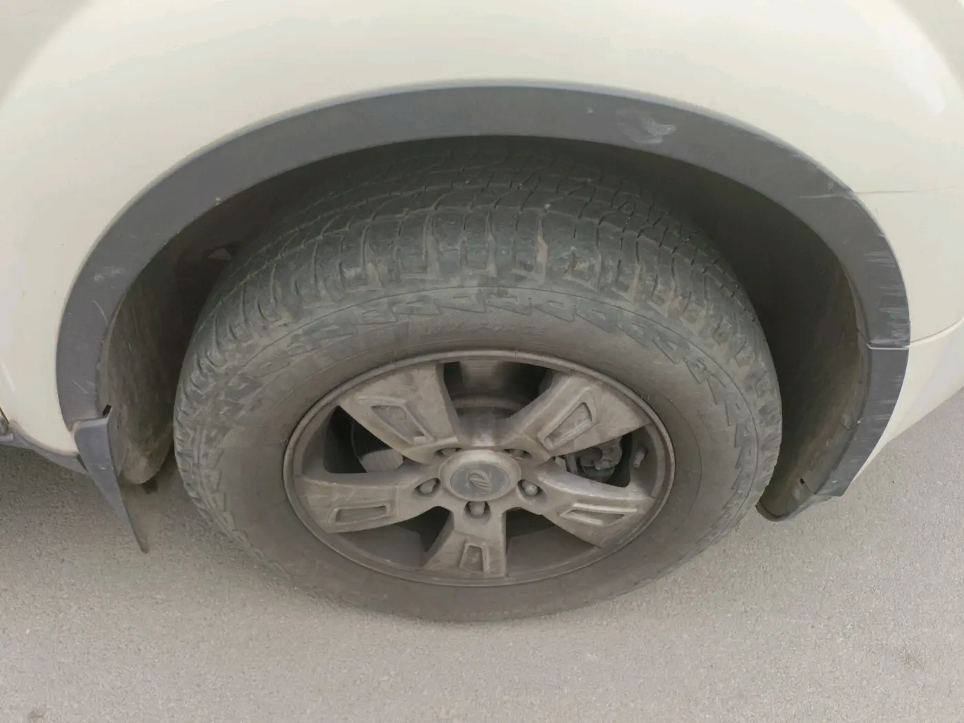 2012 Mahindra XUV500 W8, Diesel, Manual, 1,55,292 km, tyre