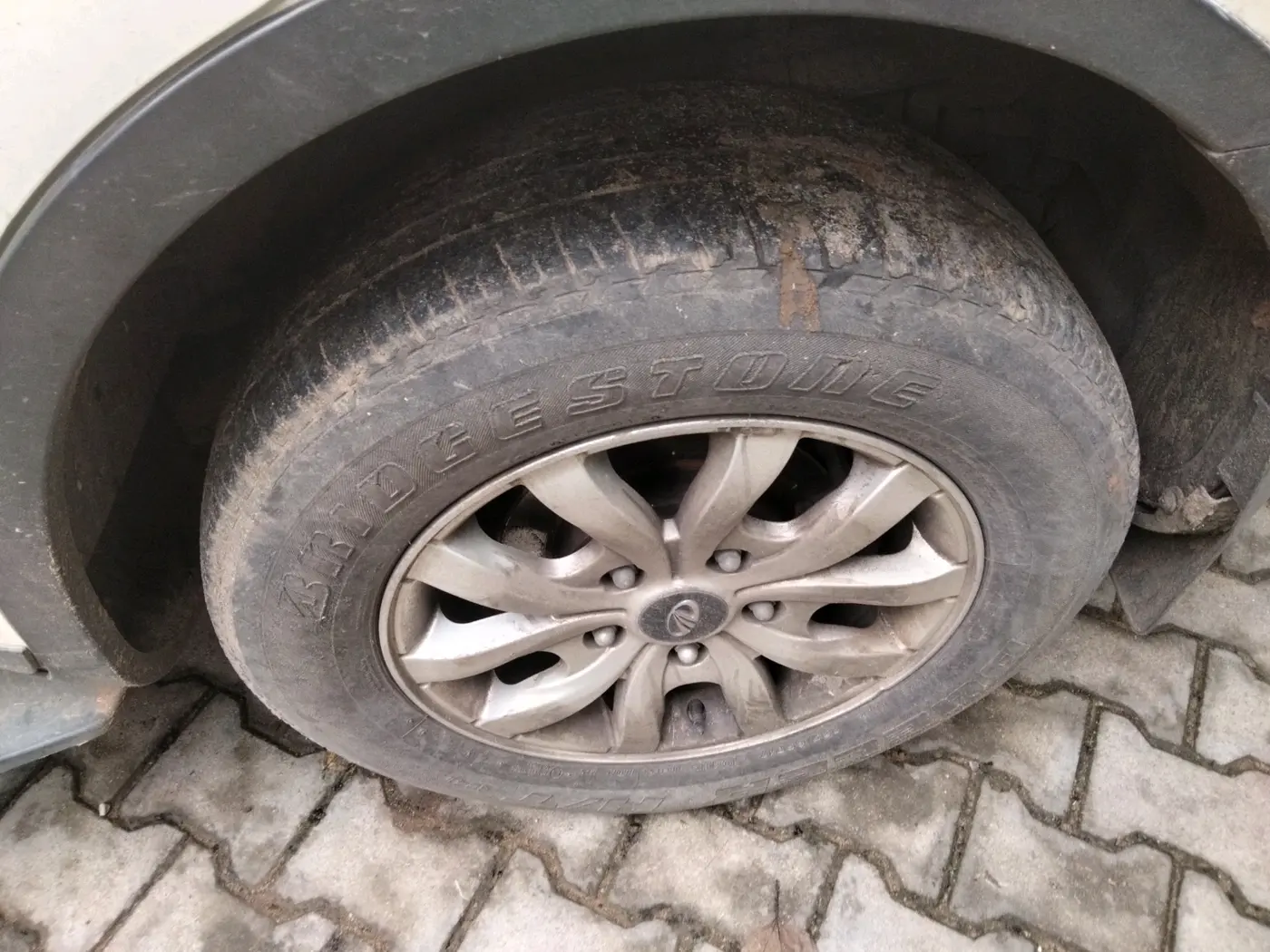 2017 Mahindra XUV500 W10, Diesel, Manual, 64,294 km, tyre