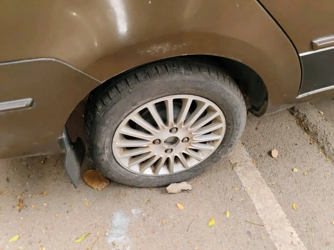 2011 Tata Manza AURA QUADRAJET, Diesel, Manual, 91,750 km, tyre