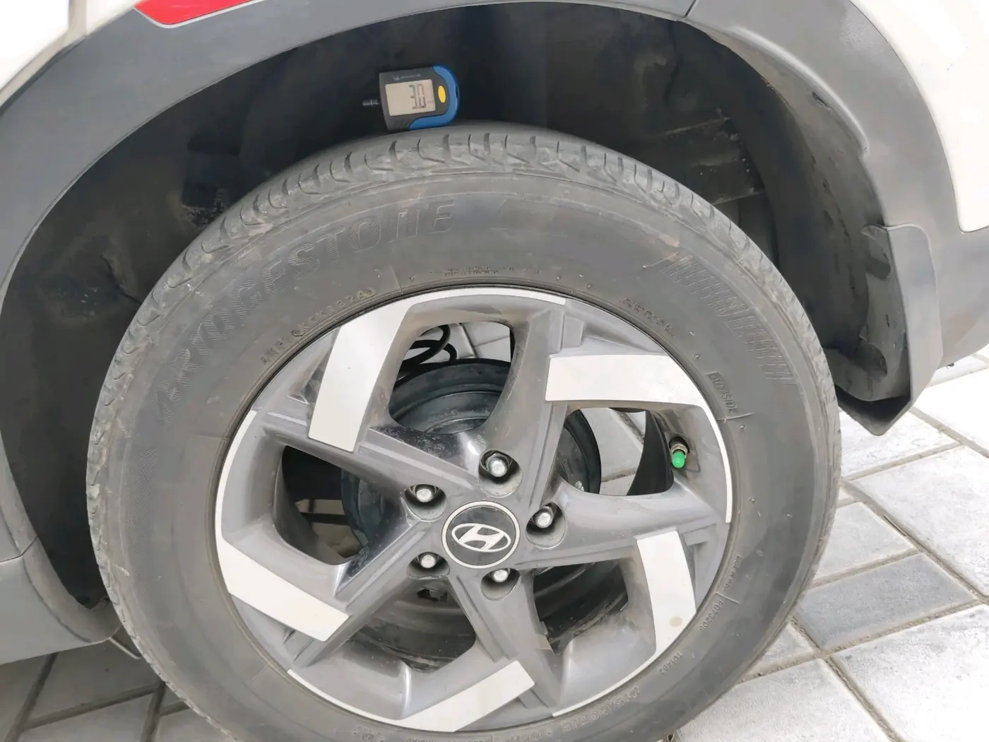 2022 Hyundai VENUE SX 1.5 (O) CRDI DUAL TONE, Diesel, Manual, 86,161 km, tyre