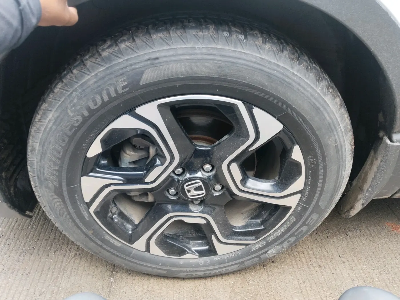 2019 Honda CRV 1.6L I-DTEC 2WD AT, Diesel, Automatic, 1,23,810 km, tyre