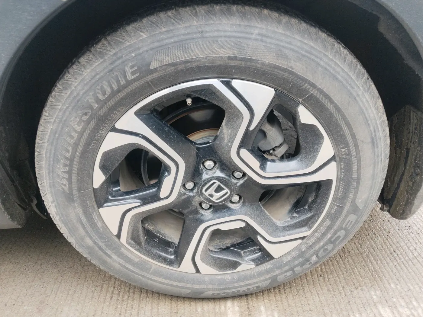 2019 Honda CRV 1.6L I-DTEC 2WD AT, Diesel, Automatic, 1,23,810 km, tyre