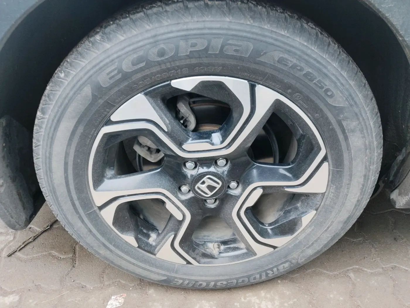 2019 Honda CRV 1.6L I-DTEC 2WD AT, Diesel, Automatic, 1,23,810 km, tyre