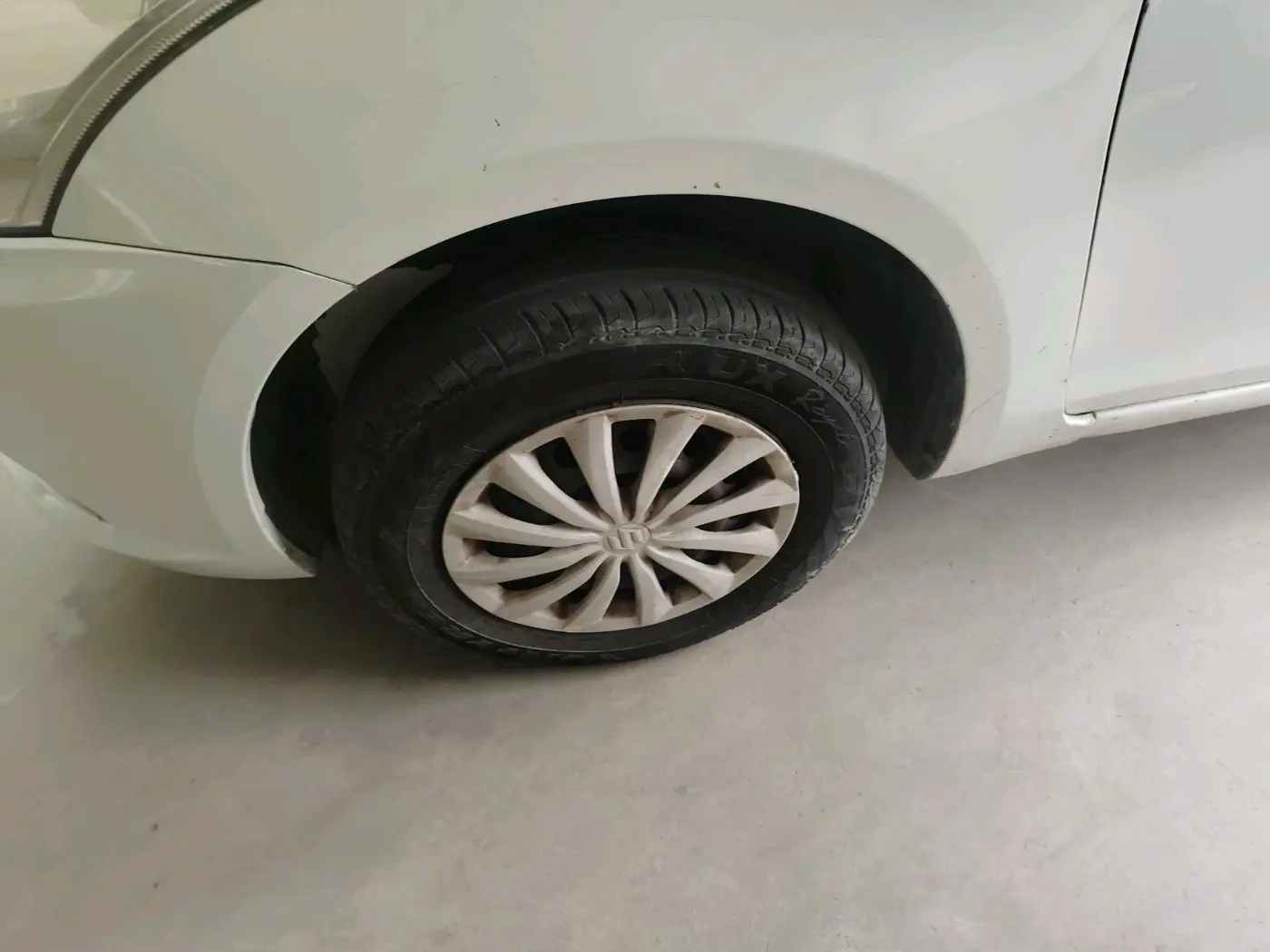 2012 Maruti Swift Dzire VXI, Petrol, Manual, 1,47,963 km, tyre