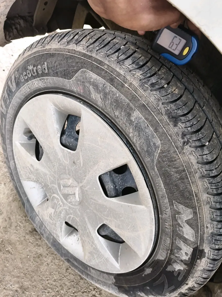 2025 Maruti New Wagon-R VXI CNG 1.0, CNG, Manual, 20,069 km, tyre