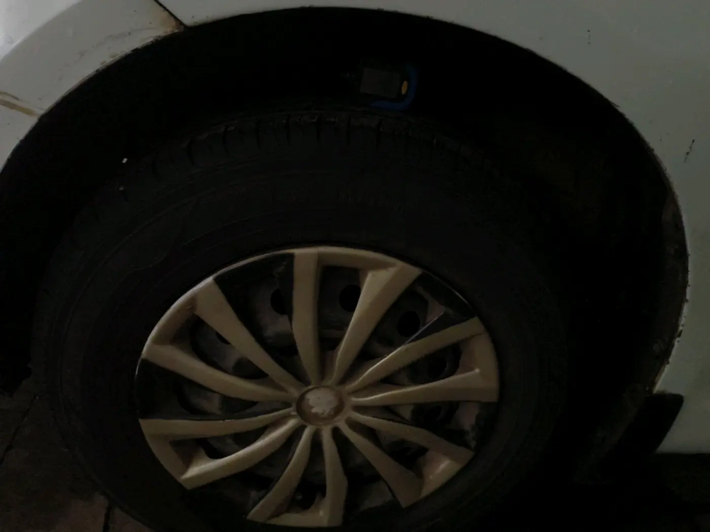 2012 Maruti Swift VDI, Diesel, Manual, 2,19,747 km, tyre