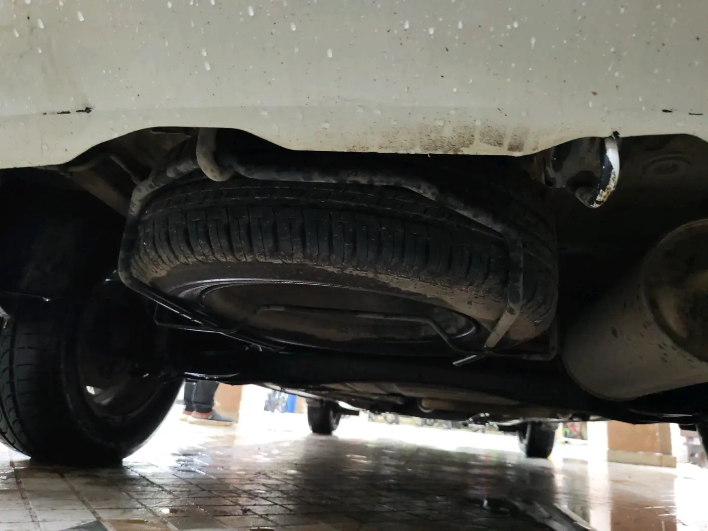 2022 Maruti Ertiga   VXI (O) CNG, CNG, Manual, 1,10,498 km, tyre