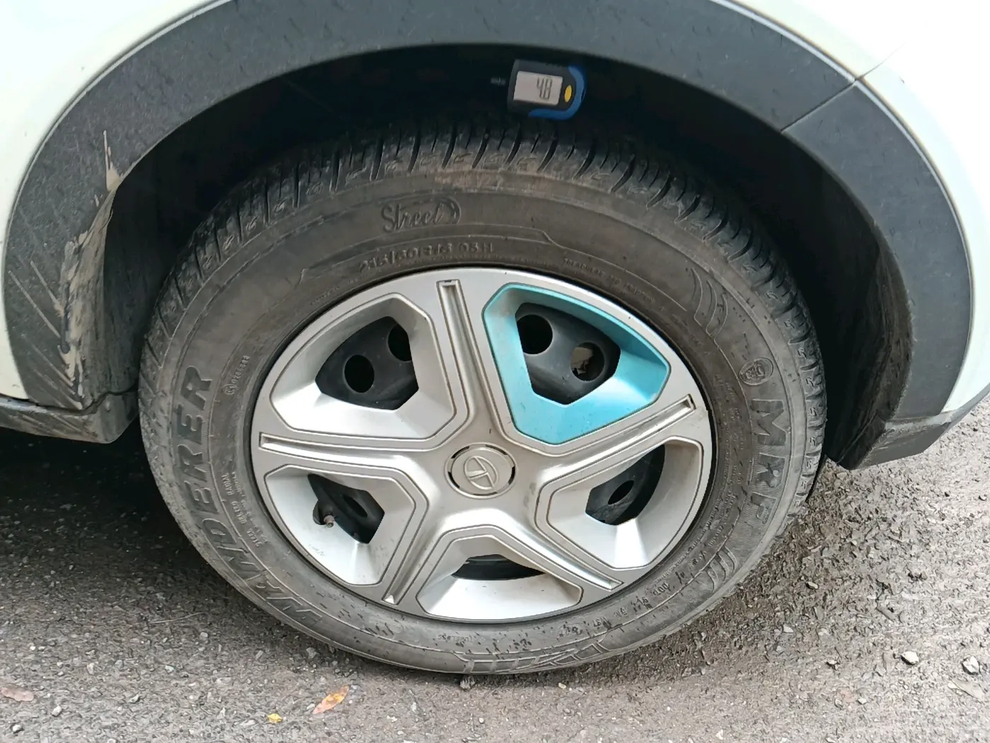2021 Tata NEXON EV XM, Electric, Automatic, 21,972 km, tyre