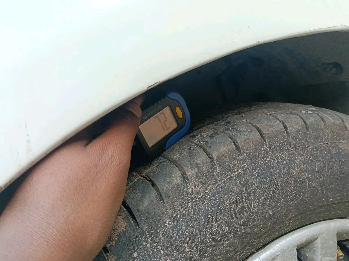 2014 Maruti Swift Dzire VXI, Petrol, Manual, 96,540 km, tyre