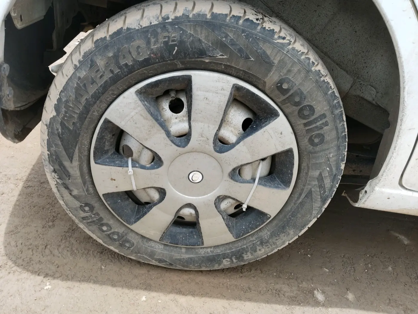 2012 Maruti Wagon R 1.0 LXI, Petrol, Manual, 85,086 km, tyre