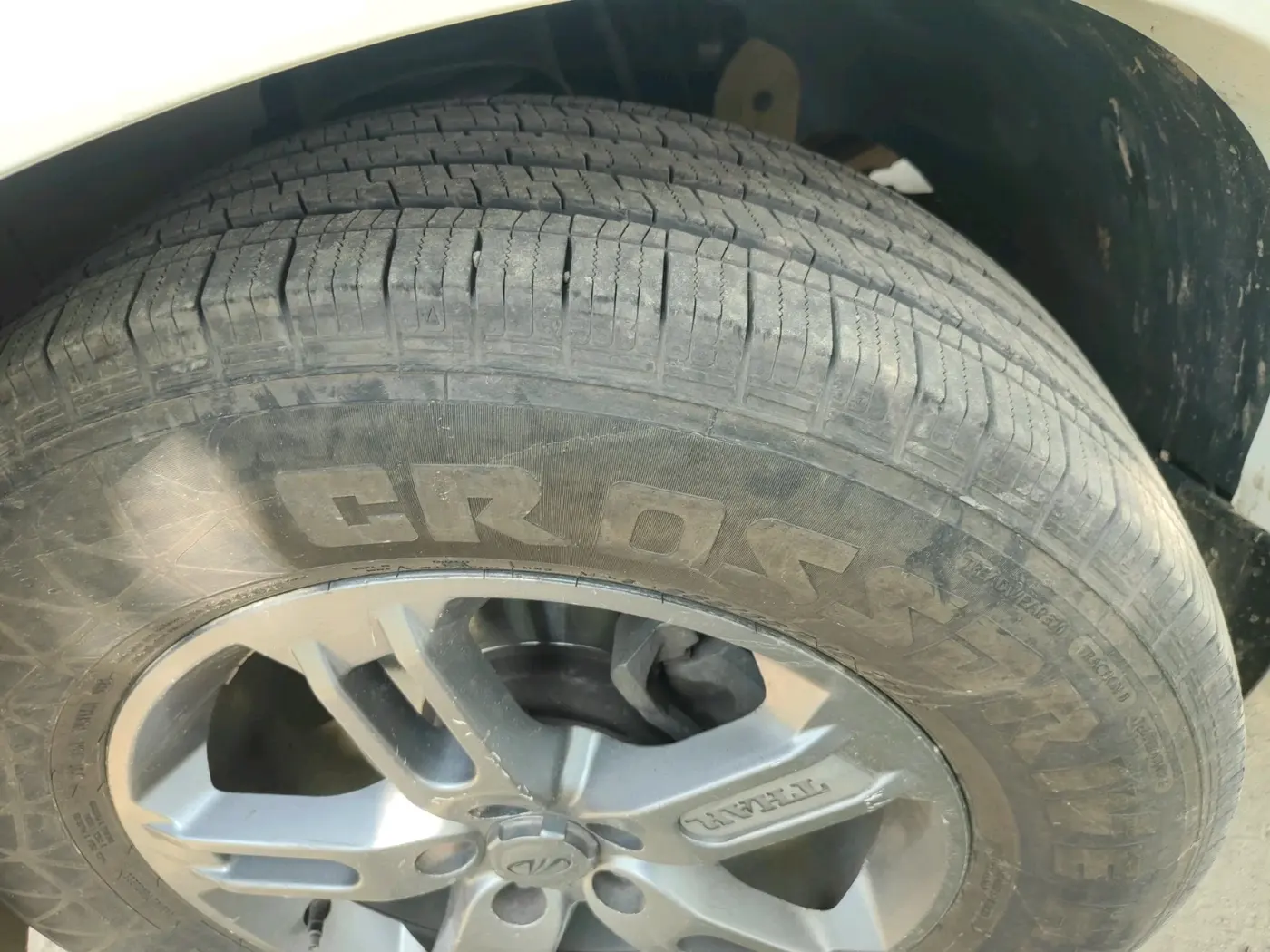 2016 Mahindra Scorpio S10 1.99, Diesel, Manual, 1,05,273 km, tyre