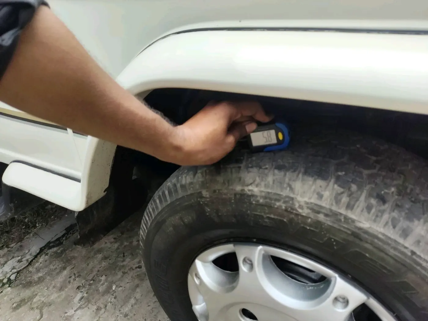 2021 Mahindra Bolero B6 (O), Diesel, Manual, 48,380 km, tyre