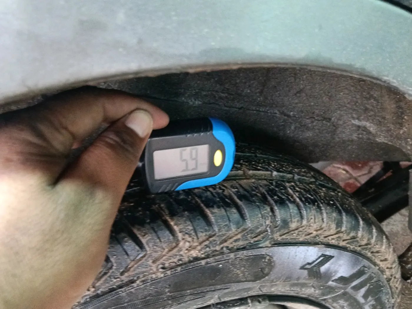 2017 Maruti Wagon R 1.0 LXI CNG, CNG, Manual, 1,16,301 km, tyre