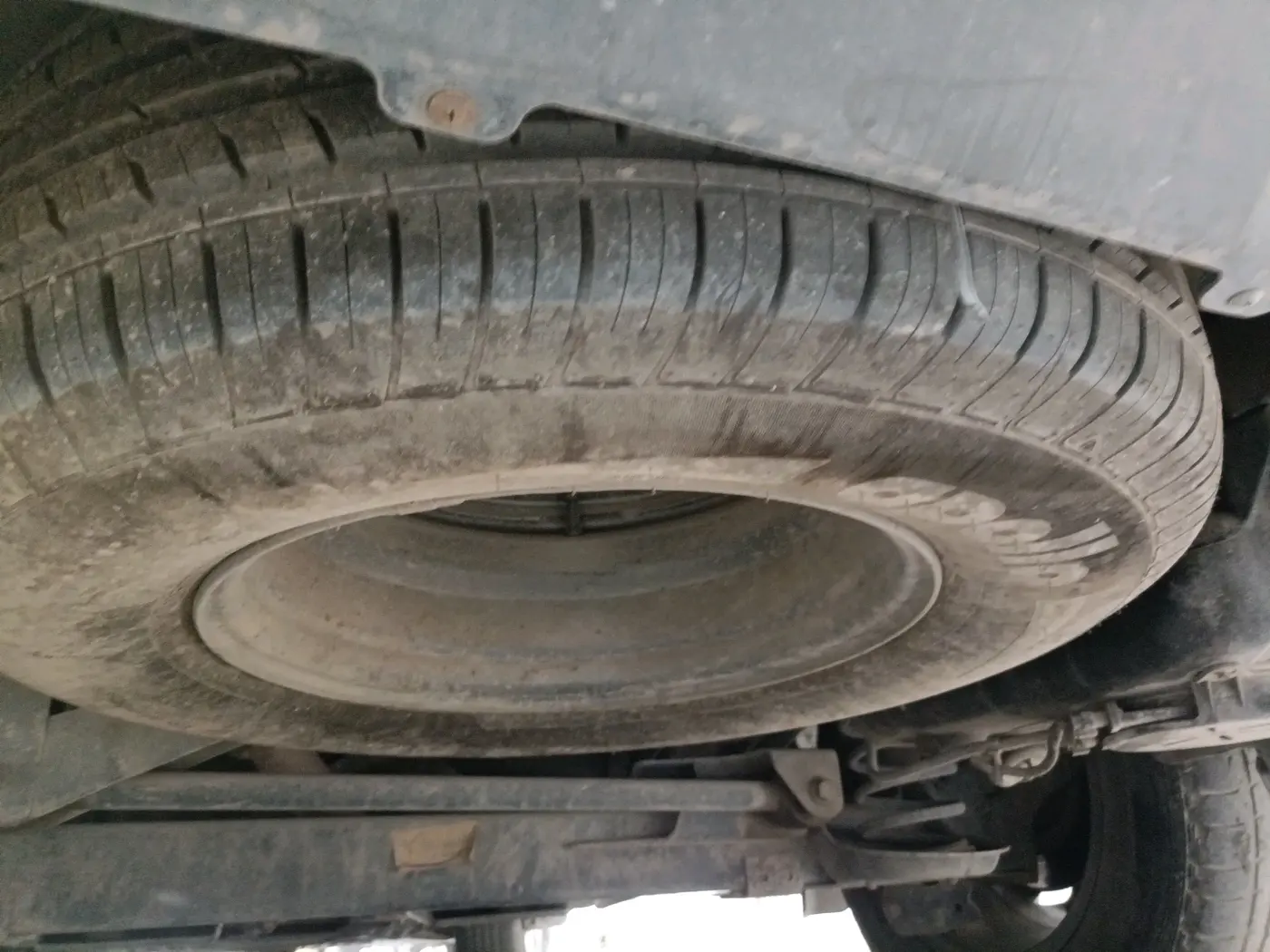 2021 Tata Safari XMA, Diesel, Automatic, 52,219 km, tyre
