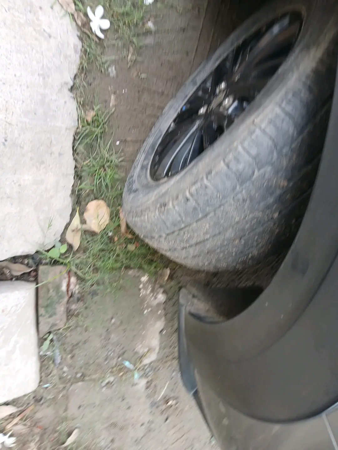 2019 Maruti XL6 ZETA MT, Petrol, Manual, 1,25,915 km, tyre