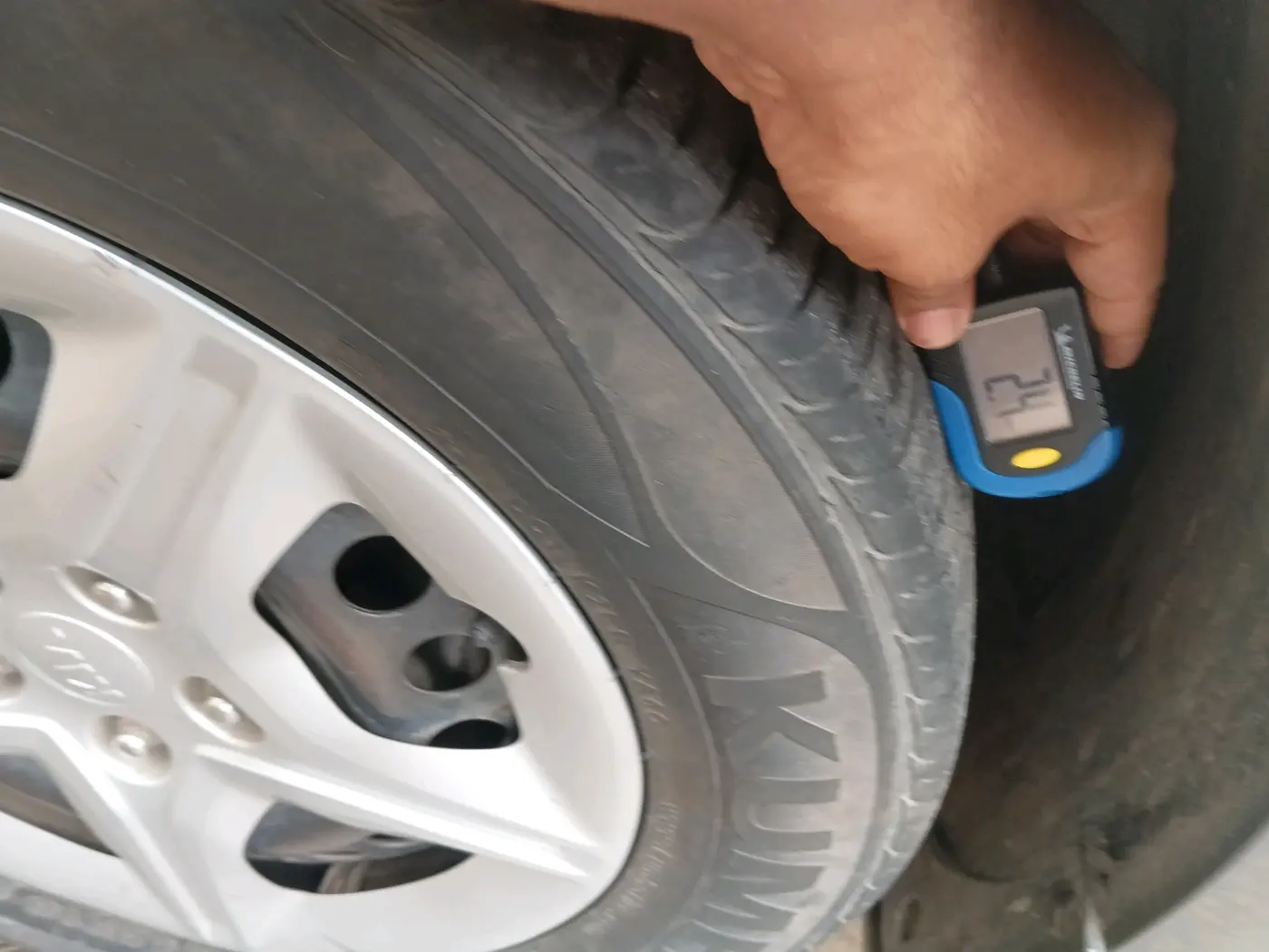 2019 KIA SELTOS HTK 1.5 PETROL, Petrol, Manual, 41,815 km, tyre