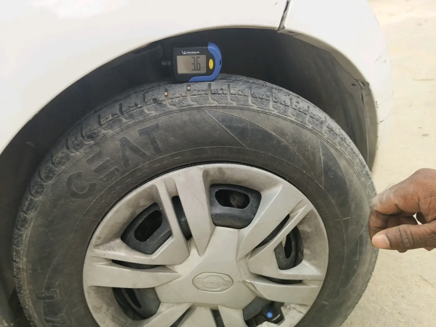 2018 Datsun Redi Go S 1.0 AMT, Petrol, Automatic, 57,593 km, tyre