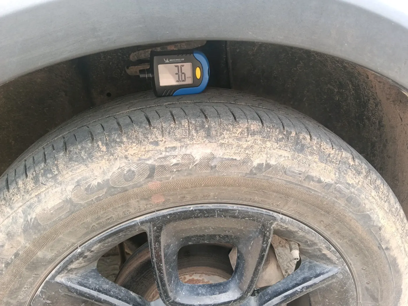 2023 Maruti IGNIS ALPHA 1.2, Petrol, Manual, 42,821 km, tyre