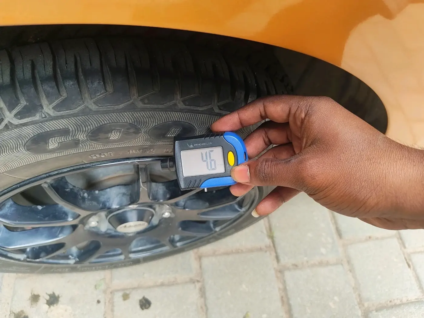 2016 Ford New Figo TREND 1.2 PETROL, Petrol, Manual, 27,079 km, tyre
