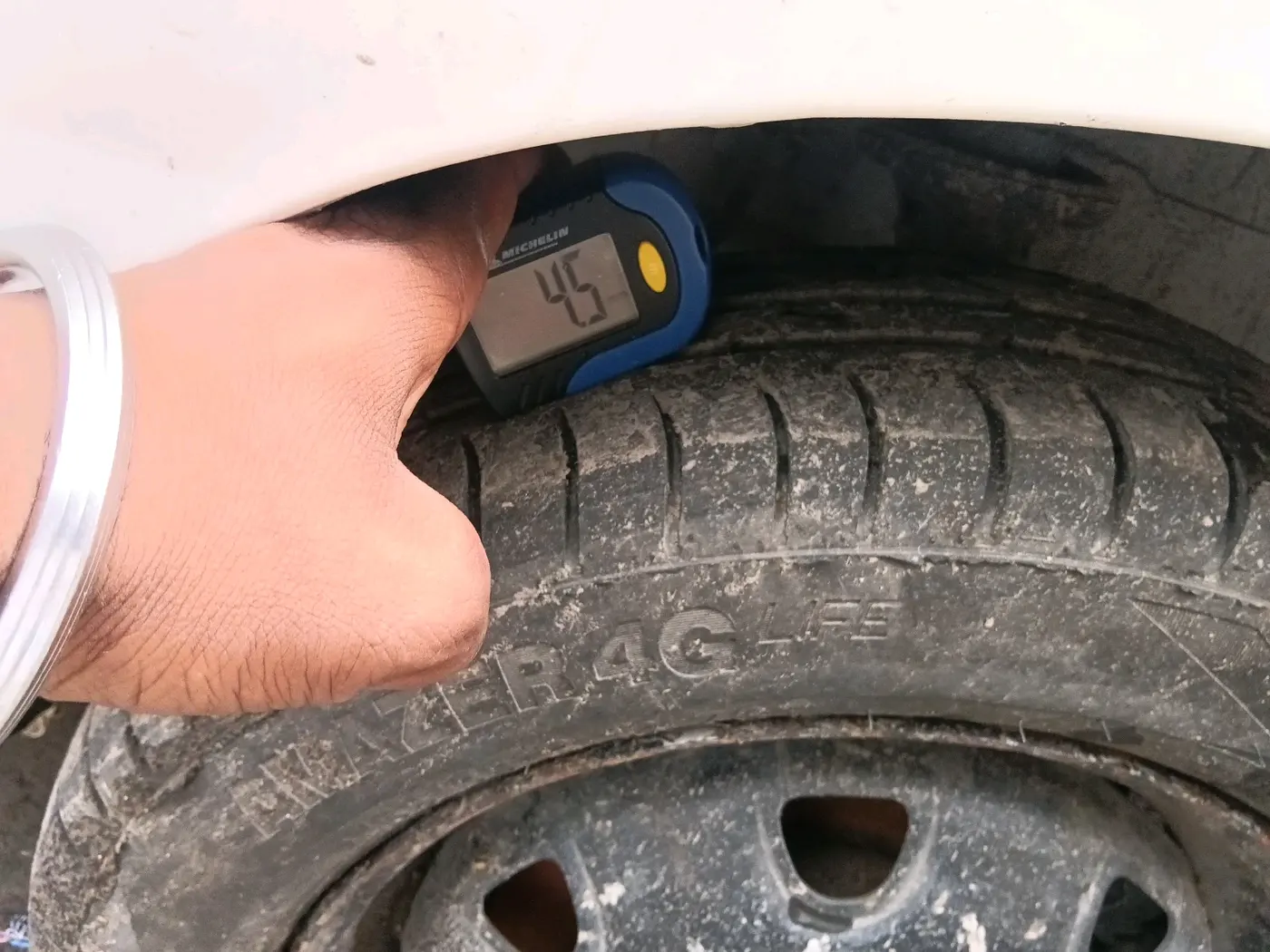 2012 Maruti Alto K10 LXI, CNG, Manual, 95,000 km, tyre