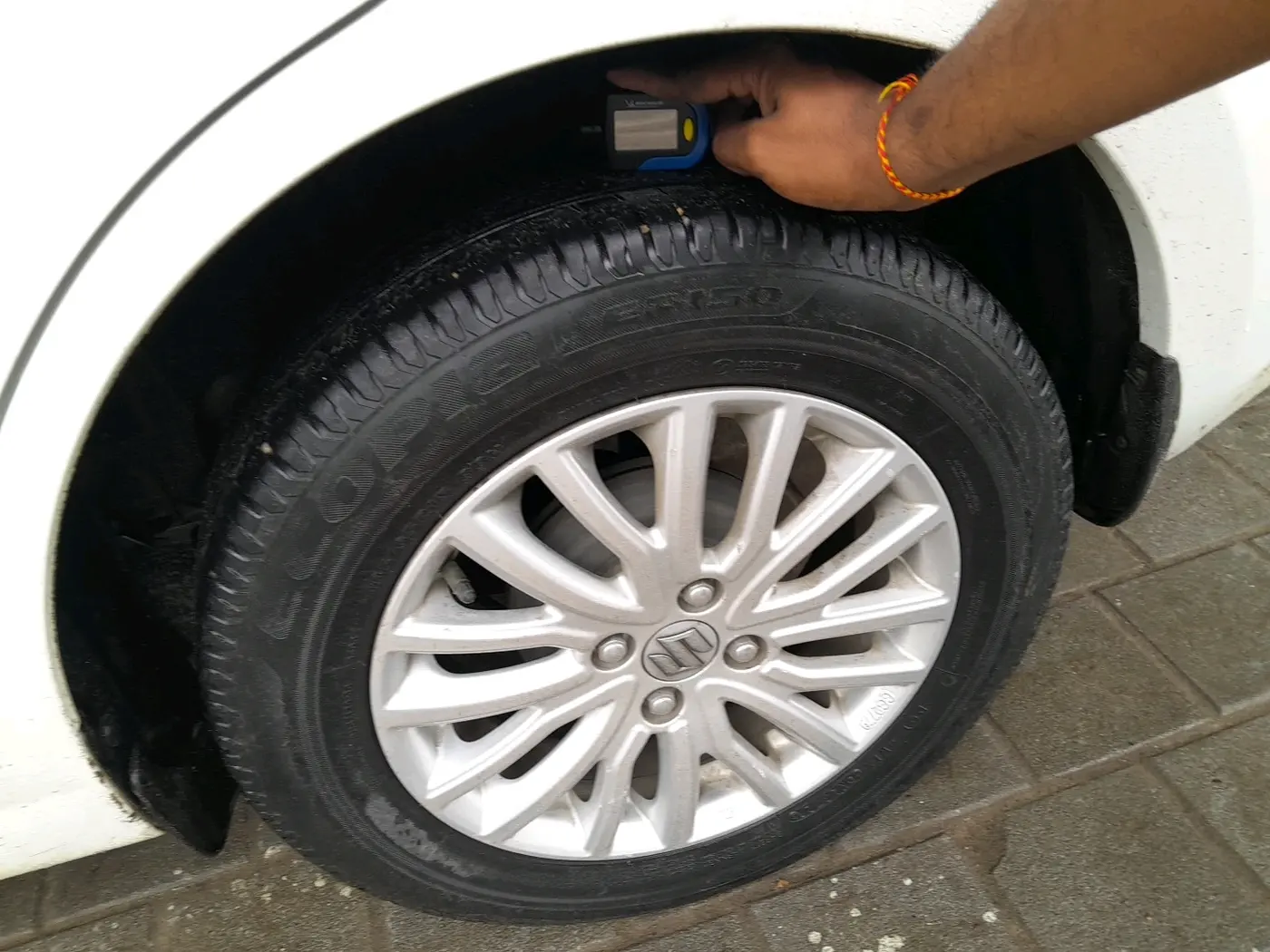 2019 Maruti Dzire ZXI AMT, Petrol, Automatic, 82,882 km, tyre