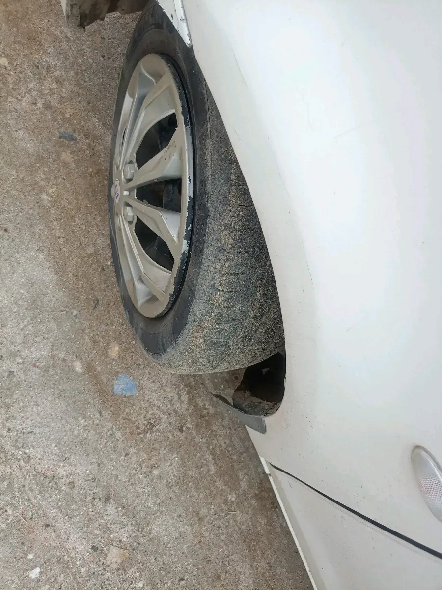 2014 Toyota Etios GD, Diesel, Manual, 2,15,049 km, tyre