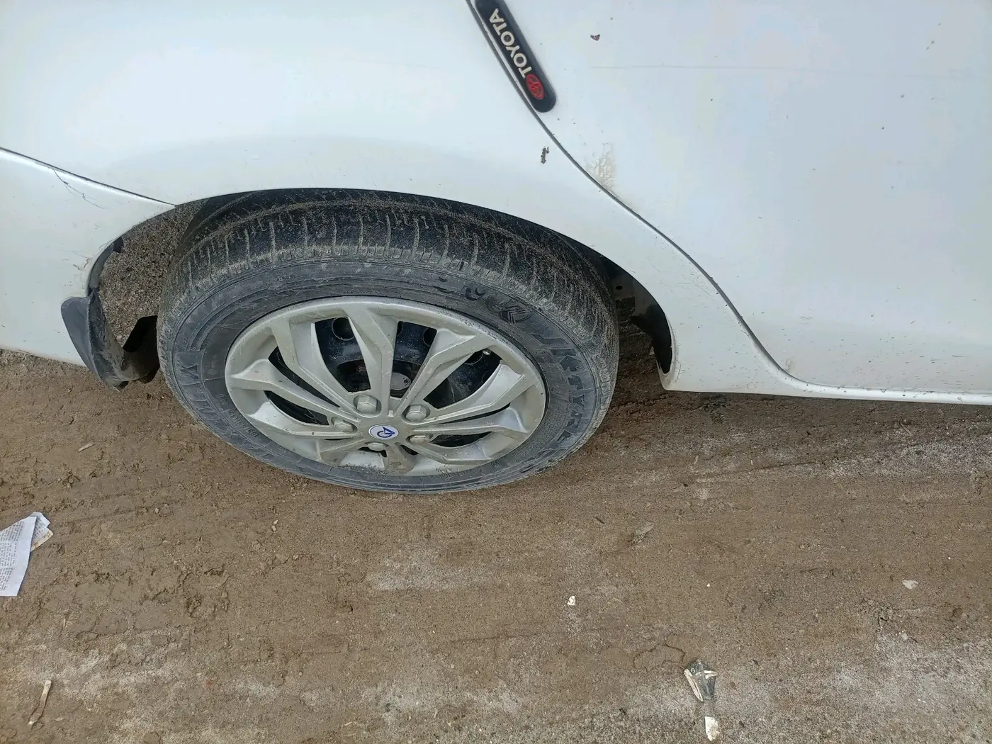 2014 Toyota Etios GD, Diesel, Manual, 2,15,049 km, tyre