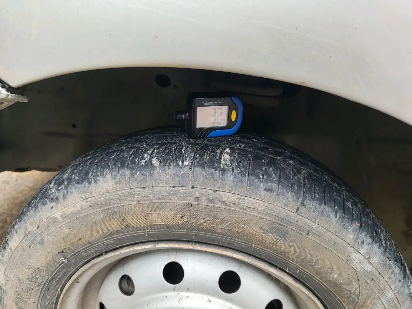 2012 Maruti Wagon R 1.0 LXI, Petrol, Manual, 72,768 km, tyre