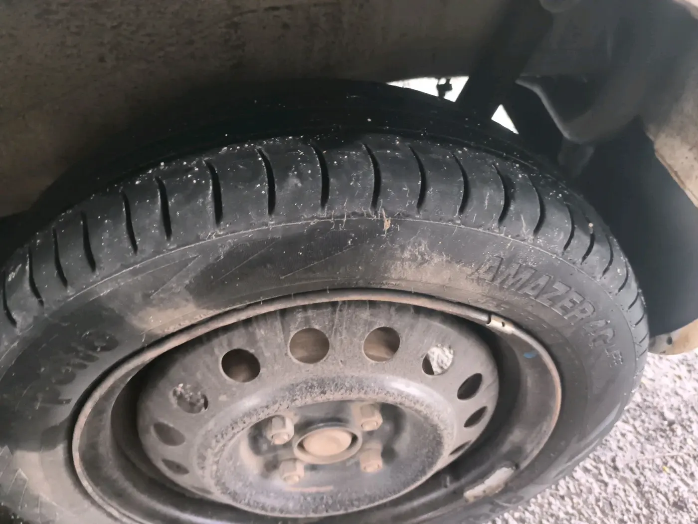 2016 Maruti Wagon R 1.0 VXI, Petrol, Manual, 87,470 km, tyre