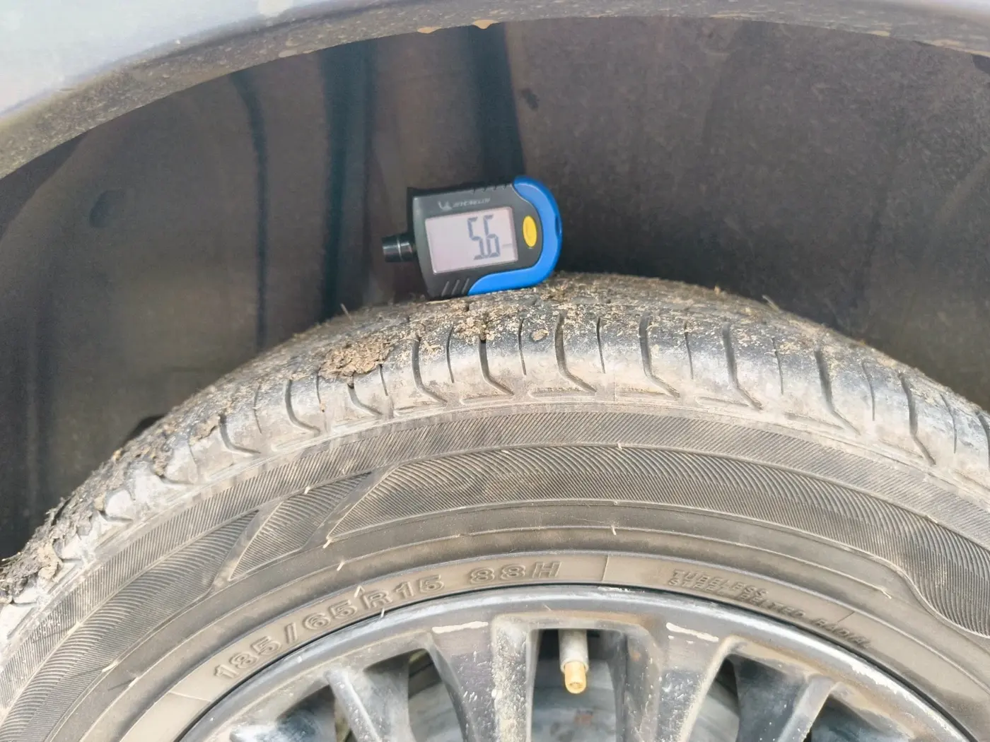 2022 Maruti XL6 ZETA MT, Petrol, Manual, 89,700 km, tyre