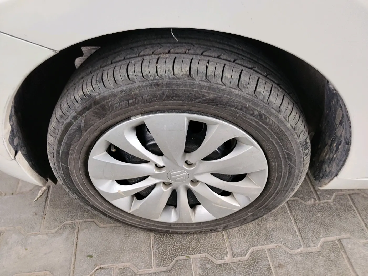 2017 Maruti Baleno DELTA PETROL 1.2, Petrol, Manual, 60,441 km, tyre