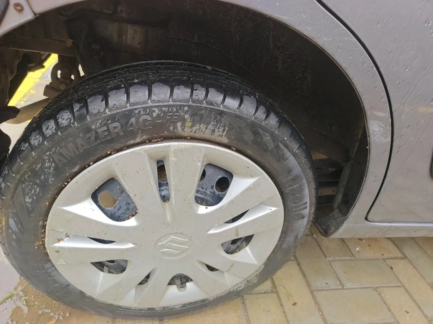 2015 Maruti Wagon R 1.0 VXI, Petrol, Manual, 46,615 km, tyre