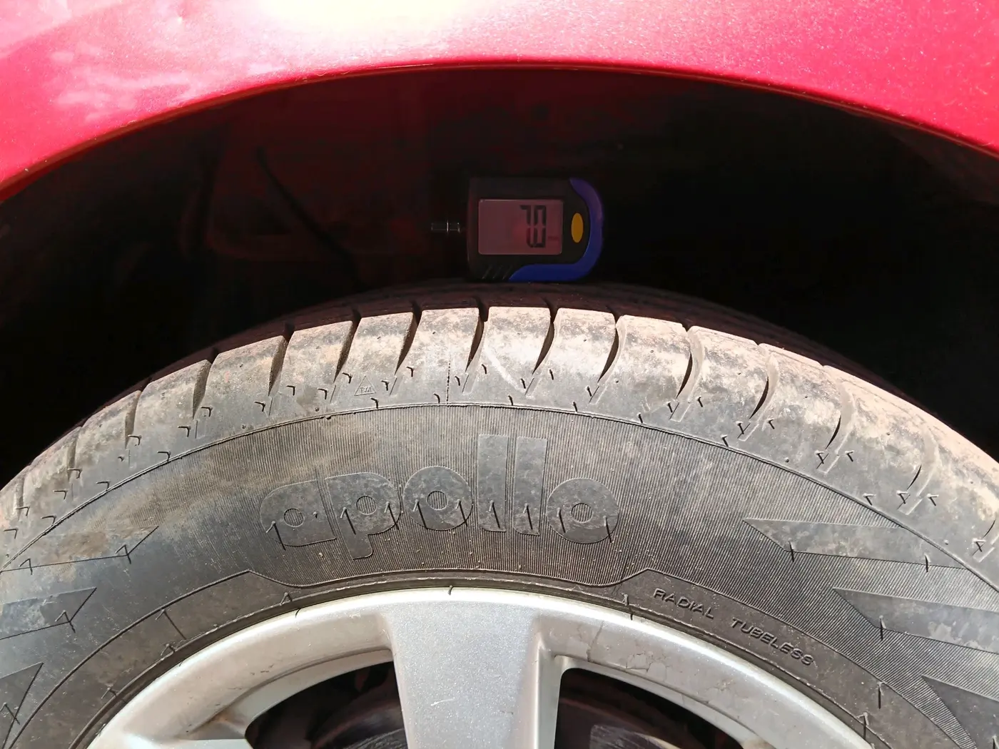 2011 Nissan Sunny XV PETROL, Petrol, Manual, 91,093 km, tyre