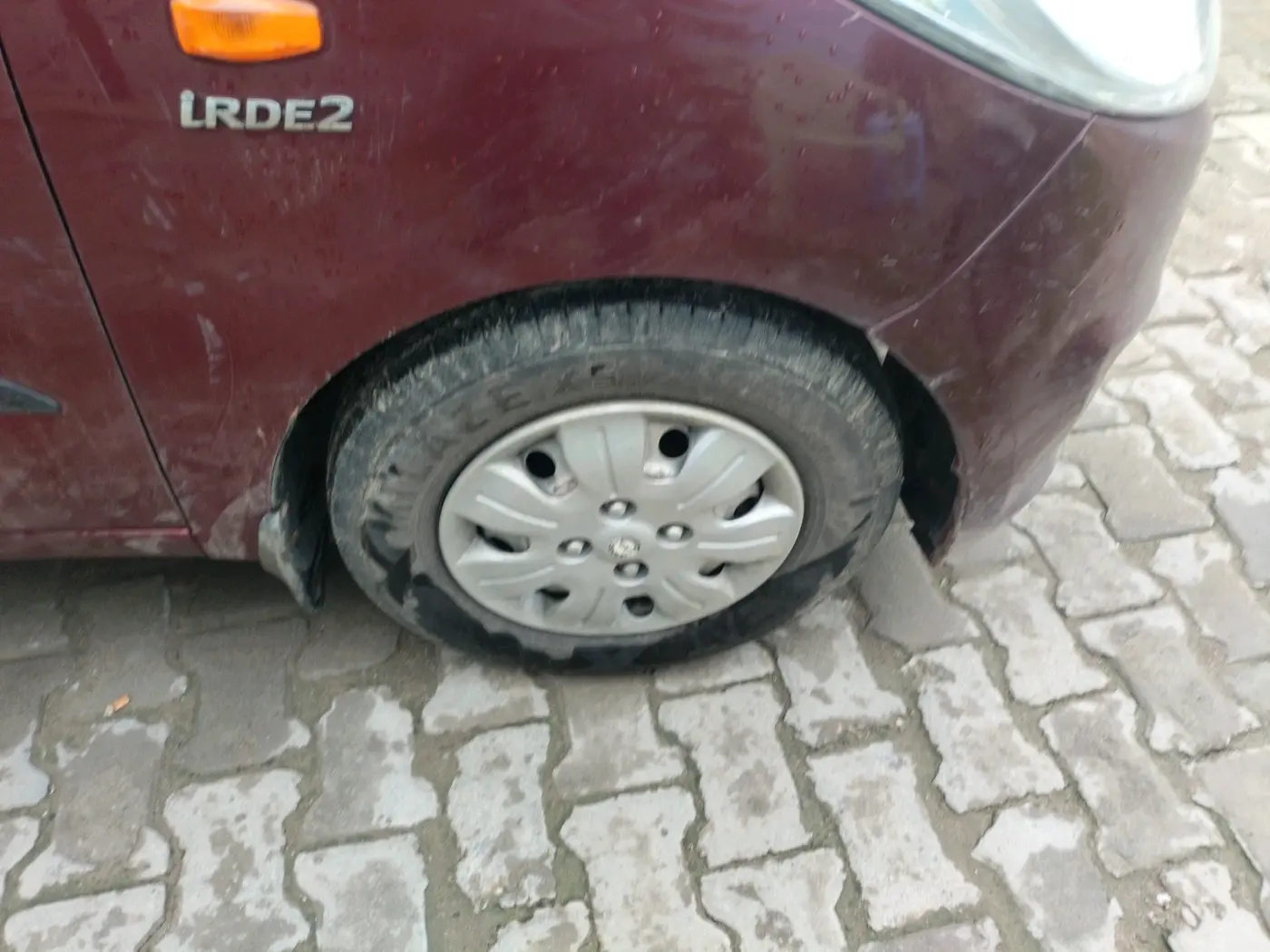 2015 Hyundai i10 MAGNA 1.1, CNG, Manual, 91,858 km, tyre