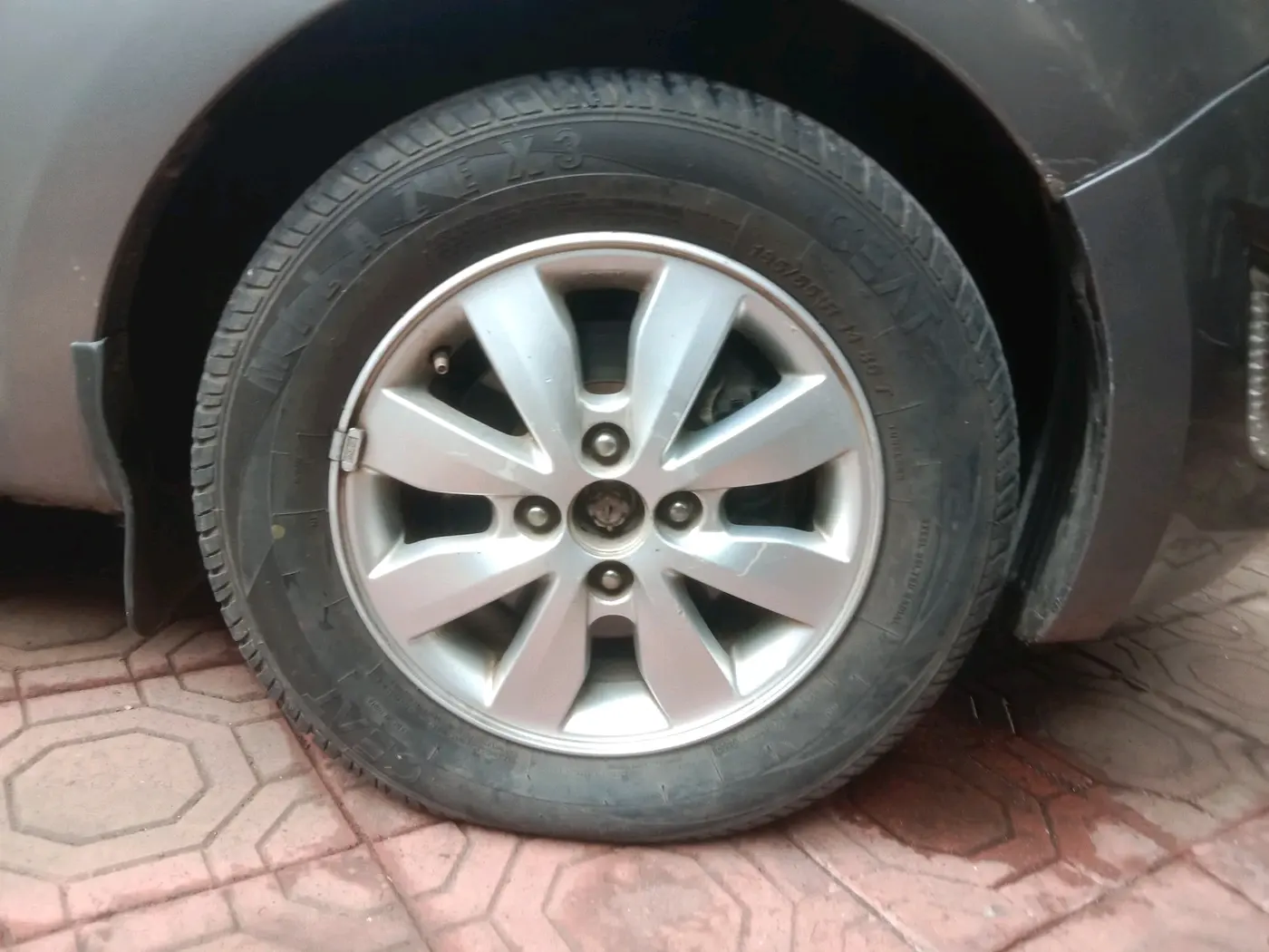 2014 Hyundai Elite i20 SPORTZ 1.2, Petrol, Manual, 77,036 km, tyre
