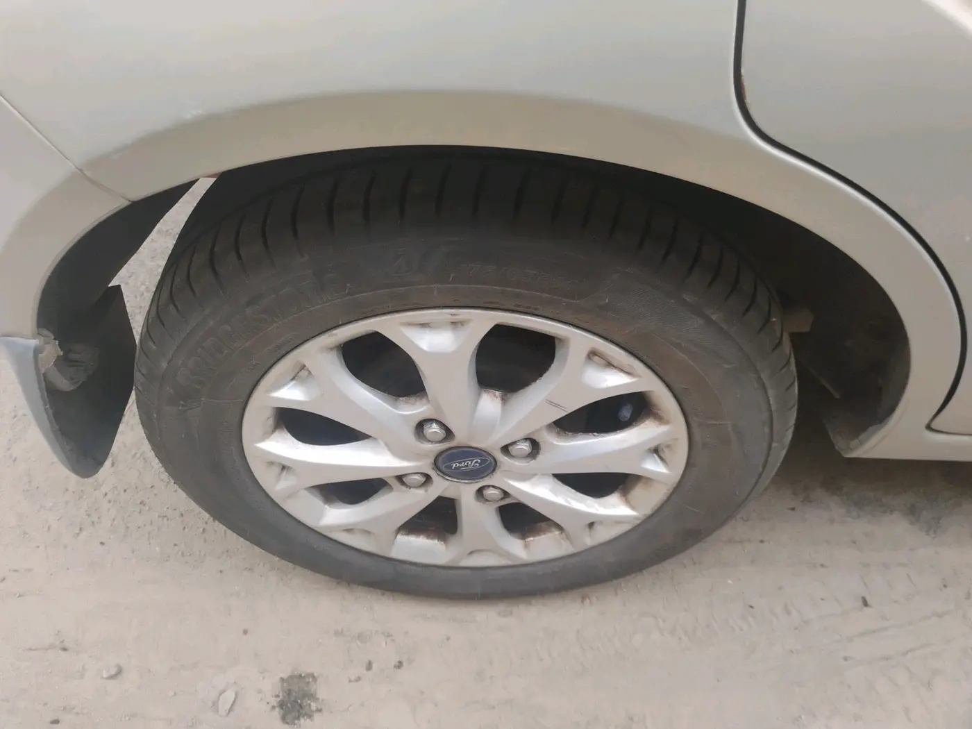 2013 Ford Figo TITANIUM 1.2 PETROL, Petrol, Manual, 42,148 km, tyre