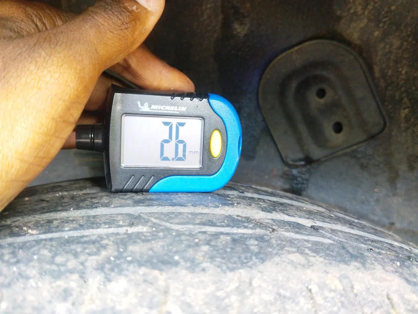 2021 Tata NEXON XMA PETROL, Petrol, Automatic, 76,748 km, tyre