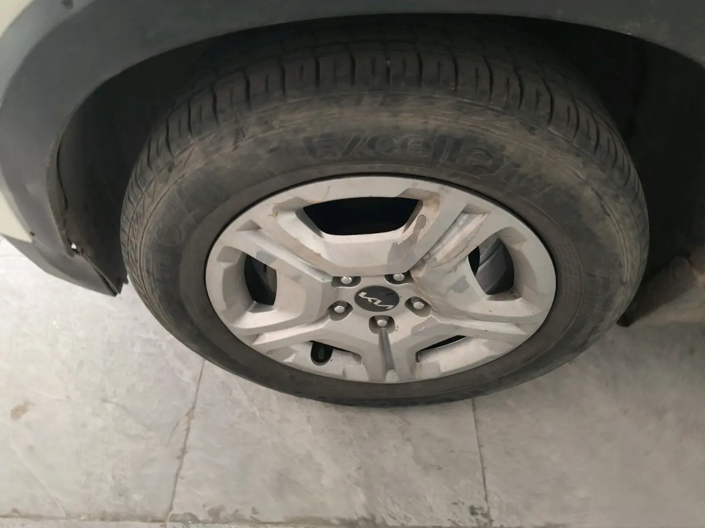 2021 KIA SONET HTK PLUS 1.2, Petrol, Manual, 61,059 km, tyre