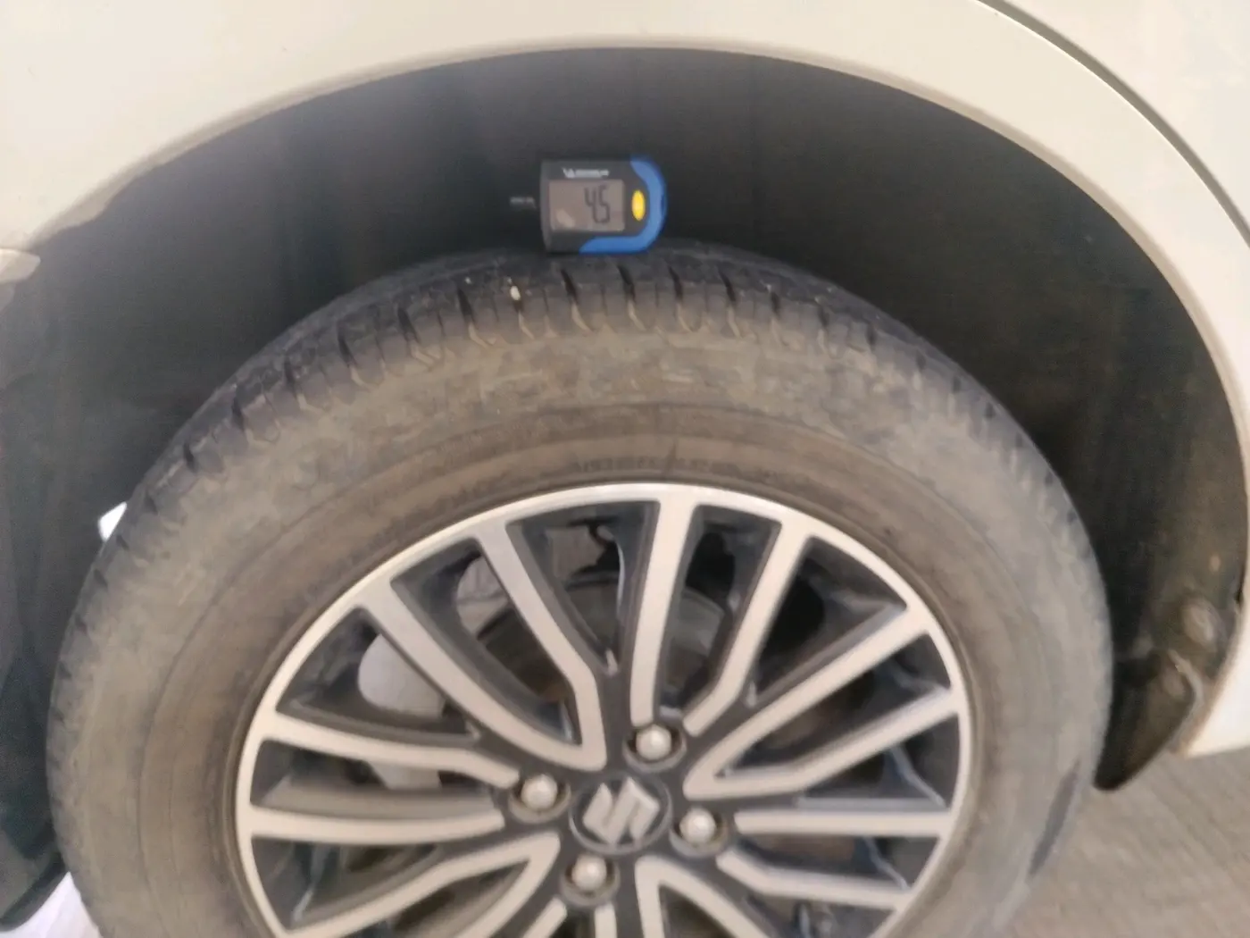 2019 Maruti Dzire ZXI PLUS AMT, Petrol, Automatic, 4,12,111 km, tyre