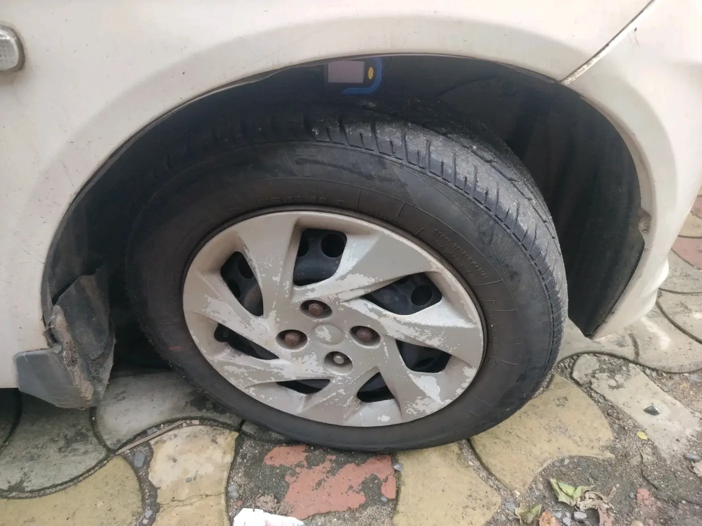 2014 Honda Amaze 1.5L I-DTEC S, Diesel, Manual, 84,496 km, tyre