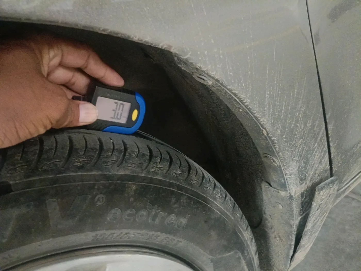2021 Maruti Baleno SIGMA PETROL 1.2, CNG, Manual, 81,054 km, tyre