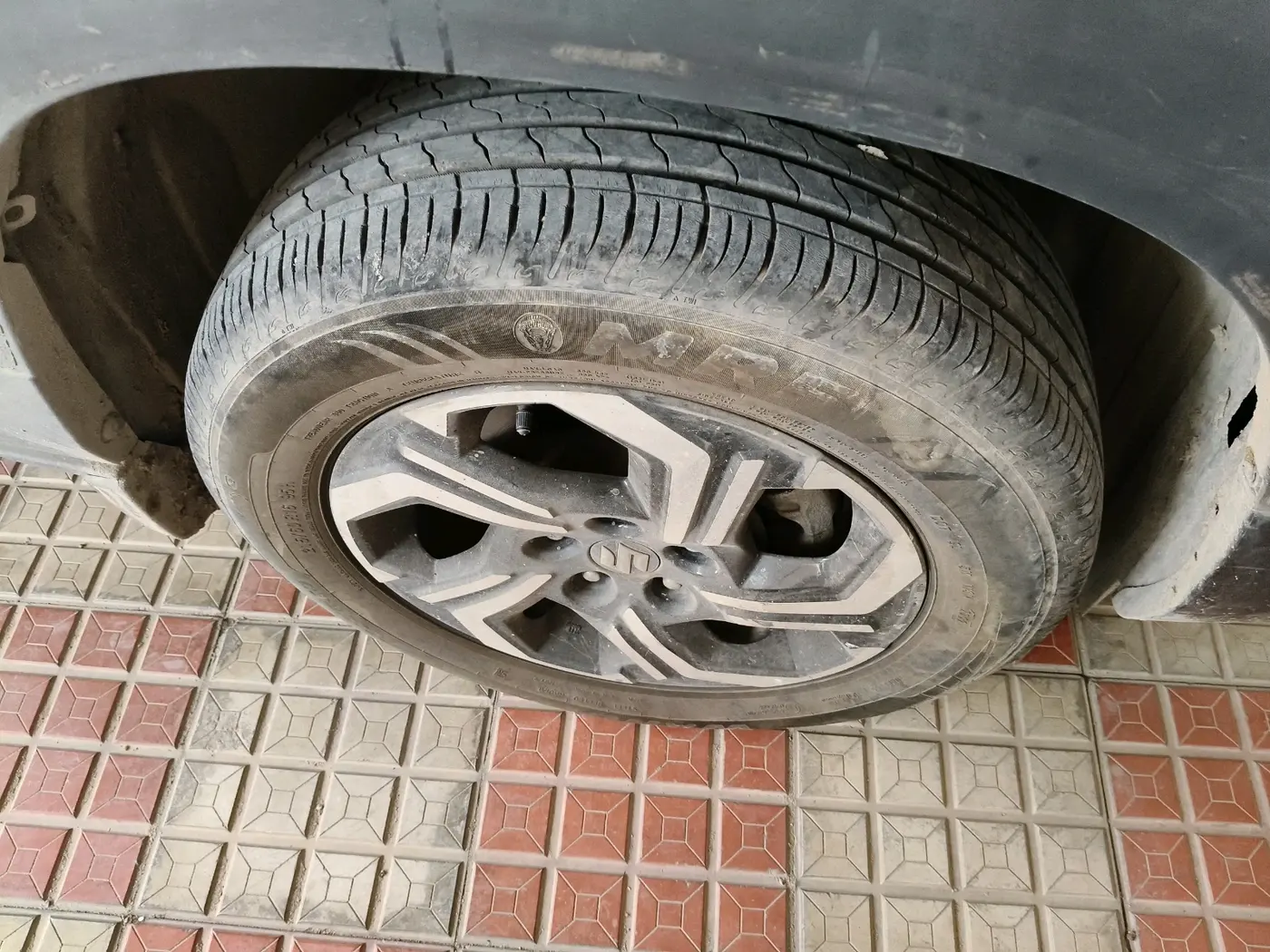 2022 Maruti BREZZA LXI, Petrol, Manual, 38,822 km, tyre