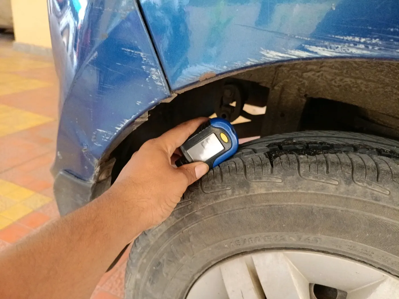 2013 Maruti Alto 800 LXI, Petrol, Manual, 59,695 km, tyre