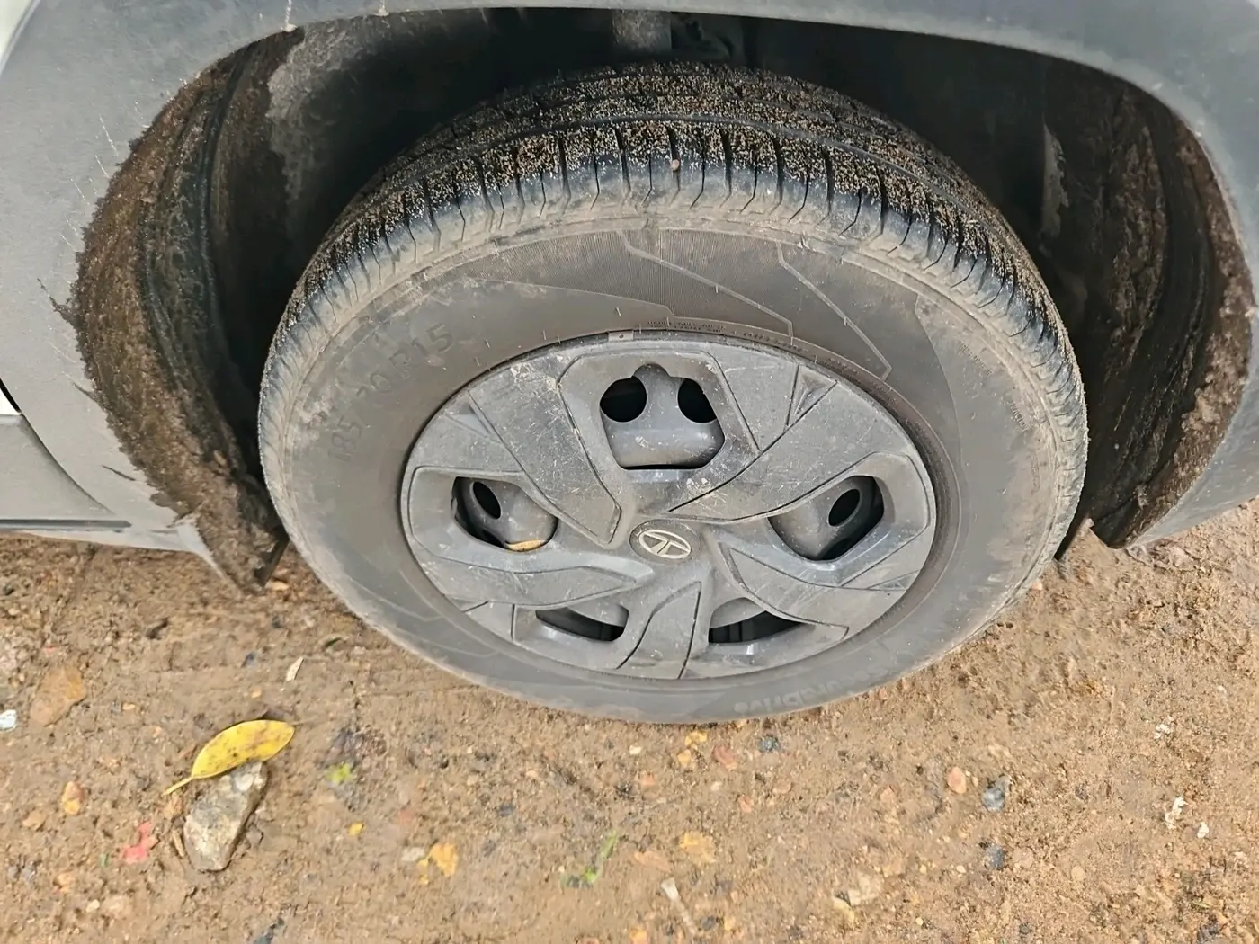 2024 Tata PUNCH PURE MT, Petrol, Manual, 36,675 km, tyre
