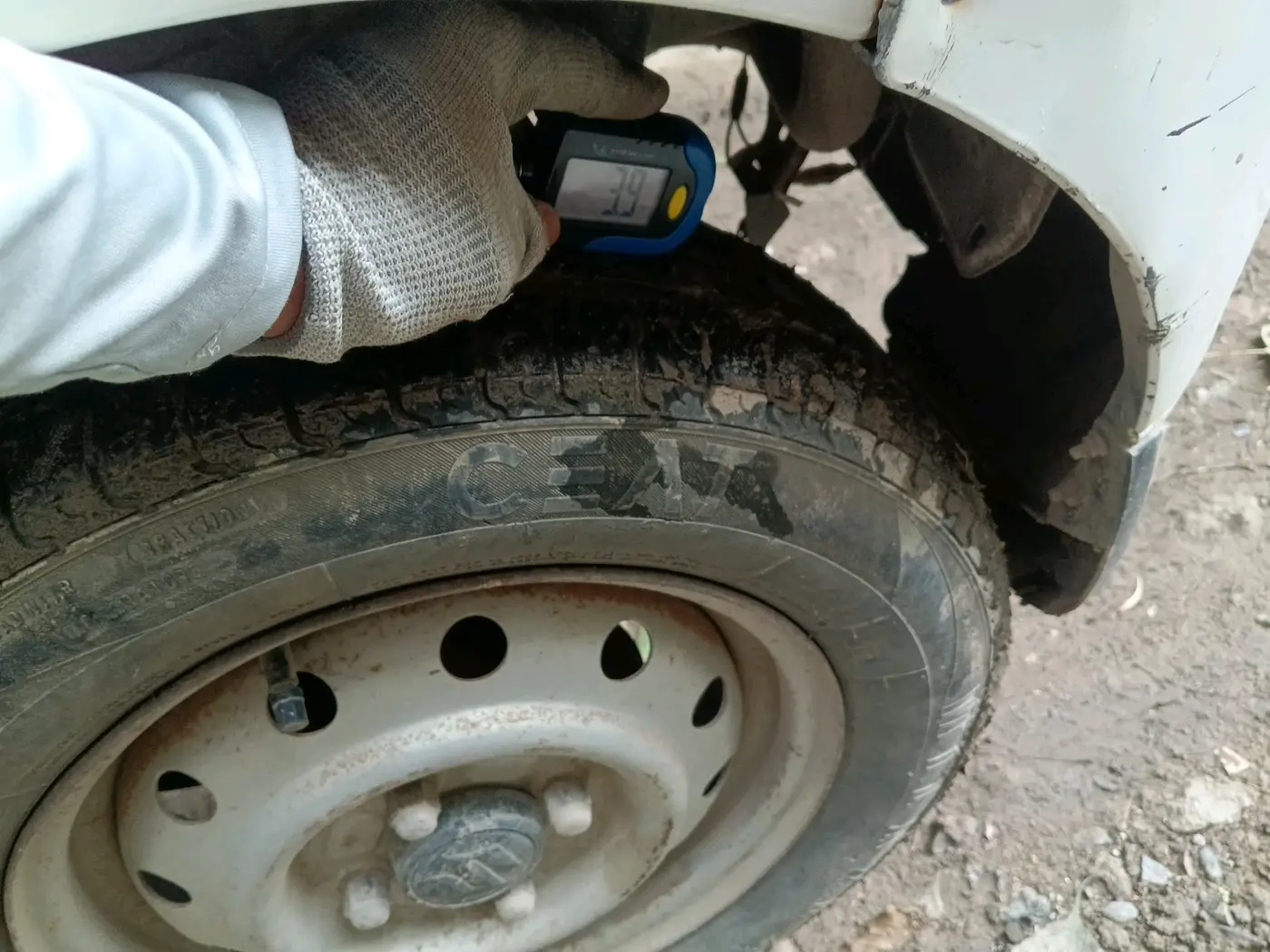2018 Maruti Wagon R 1.0 LXI CNG, CNG, Manual, 1,40,870 km, tyre