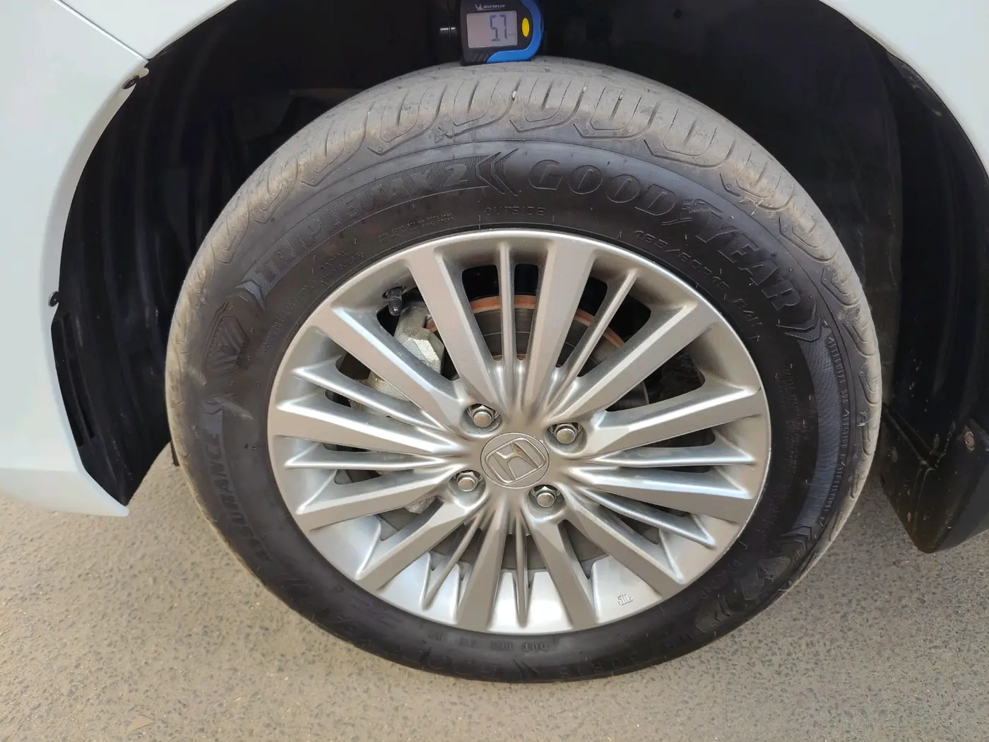 2025 Honda Amaze 1.2L I-VTEC VX, Petrol, Manual, 10,311 km, tyre