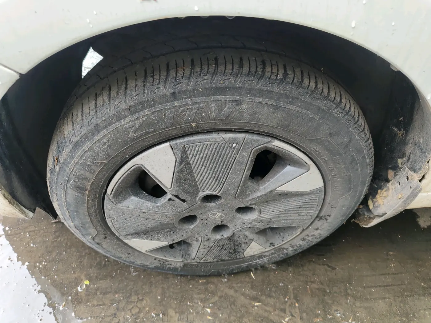 2023 Tata TIGOR XZ PLUS CNG, CNG, Manual, 26,778 km, tyre