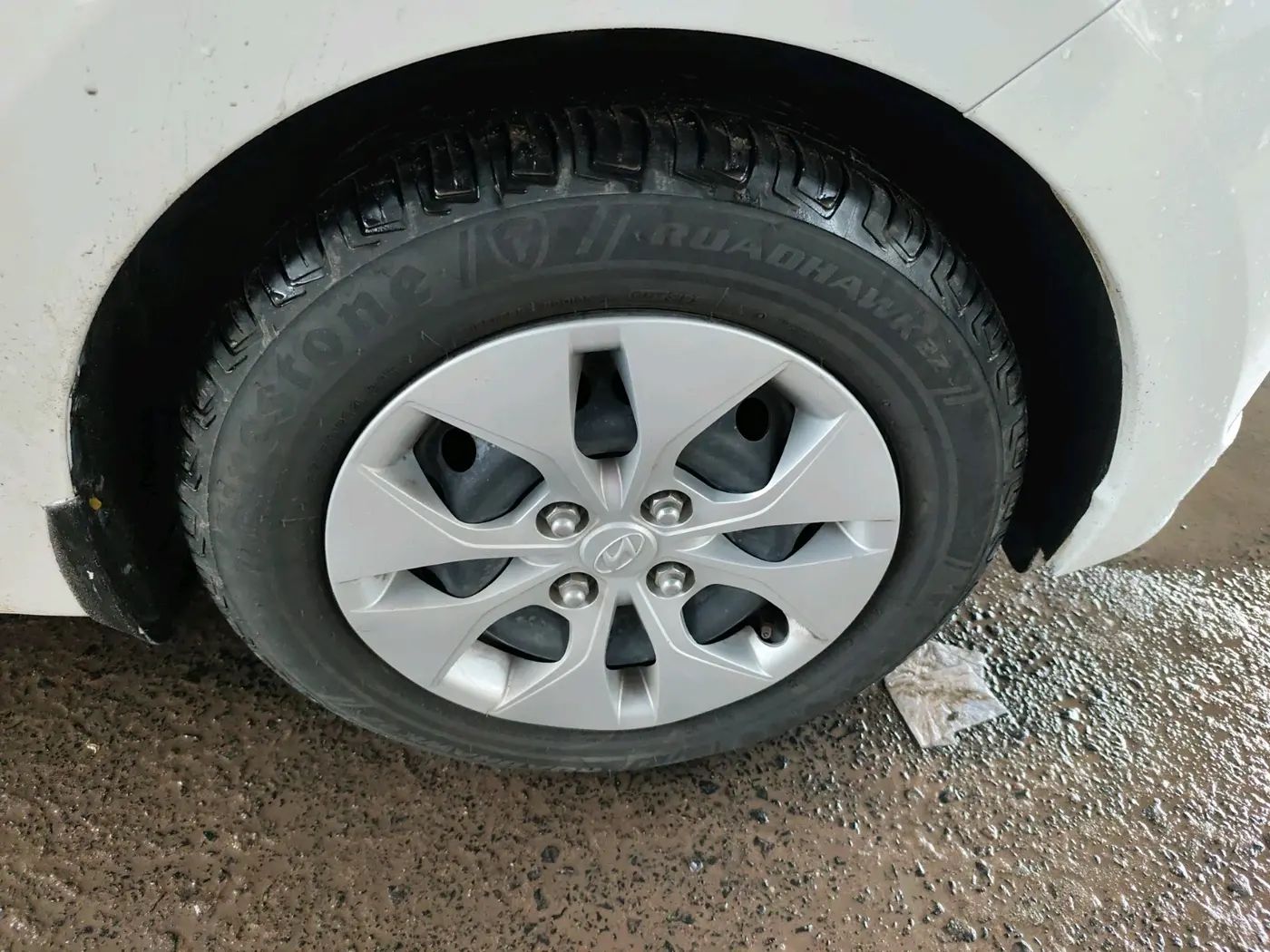2015 Hyundai Xcent S 1.2, Petrol, Manual, 78,085 km, tyre
