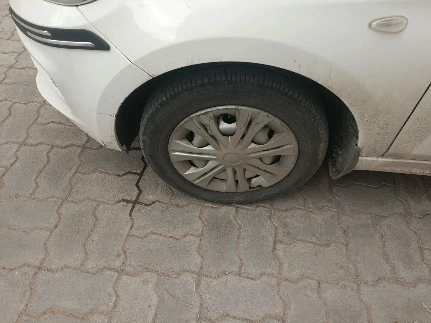 2023 Tata TIGOR XE PETROL, Petrol, Manual, 33,134 km, tyre