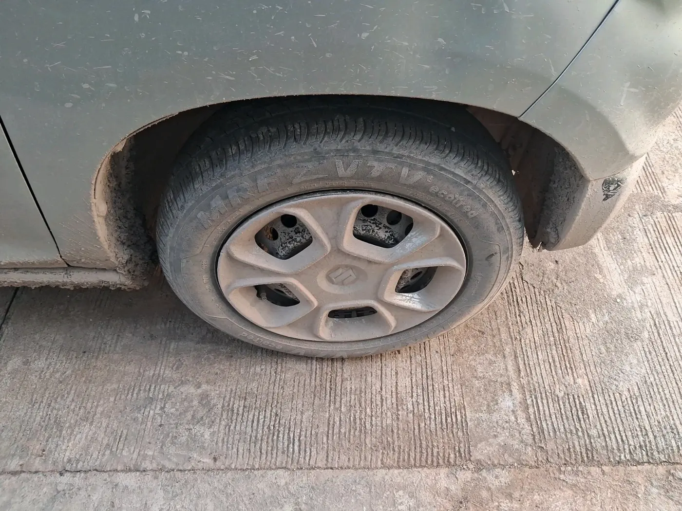 2020 Maruti S PRESSO VXI+, Petrol, Manual, 64,234 km, tyre